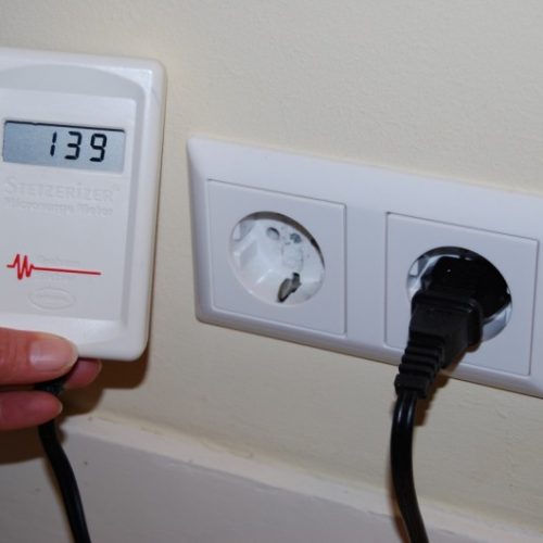 MEDIDOR DE ELECTRICIDAD SUCIA  MICROSURGE STETZERIZER